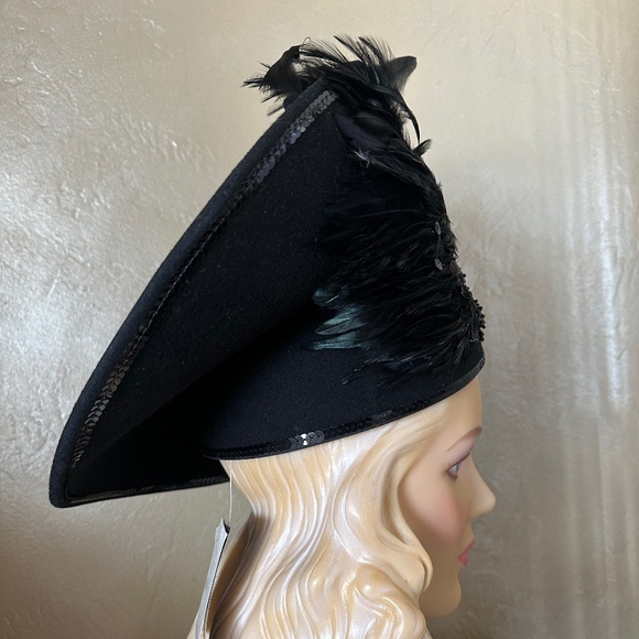 AMAZING NWT DESIGNER 1970s\' BLACK FELT WIDE BRIM HAT + FEATHERS, SEQUINS & BEADS main image 8
